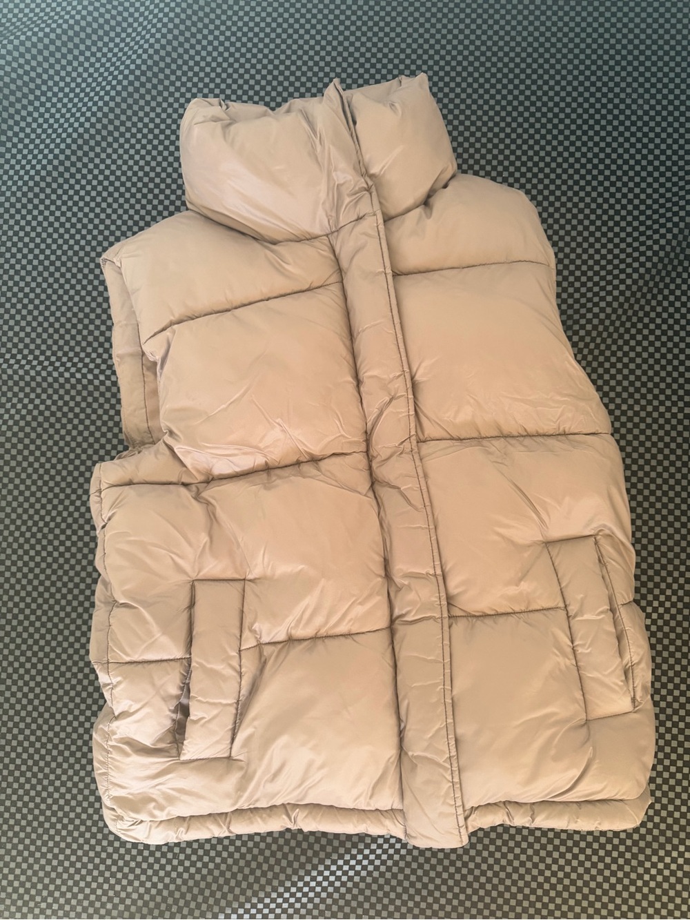 American Eagle Puffer Vest Mens Small Tan Brown Good Quilted Funnel Neck Zip Up